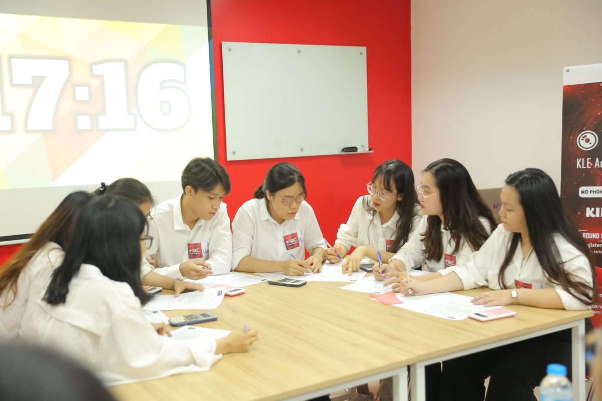 lộ trình chuẩn bị cho kỳ fresh Big4 từ năm 3 đại học